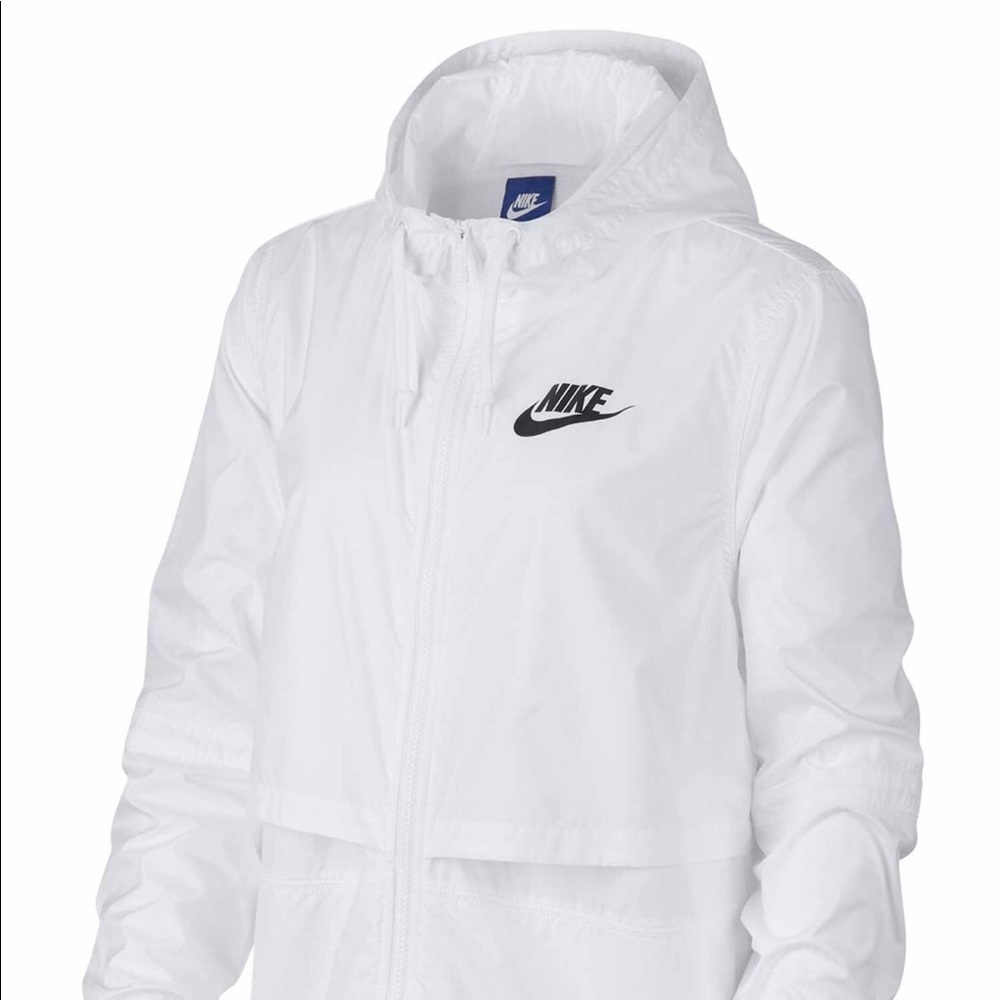 ❌SOLD❌NWT Nike windbreaker with hood